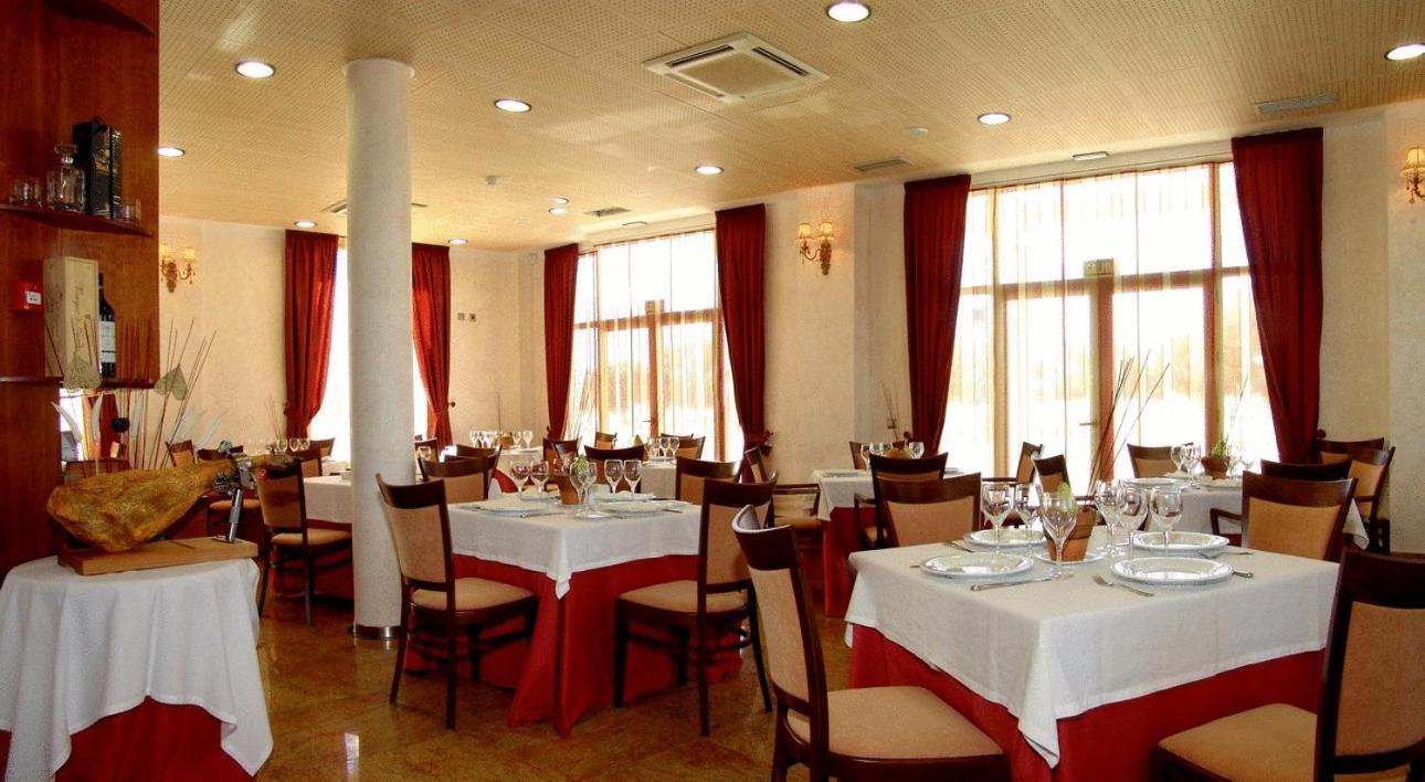 Complejo El Carrascal Hotel Munana Luaran gambar