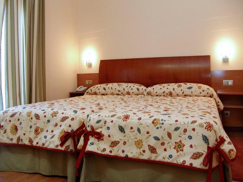Complejo El Carrascal Hotel Munana Luaran gambar