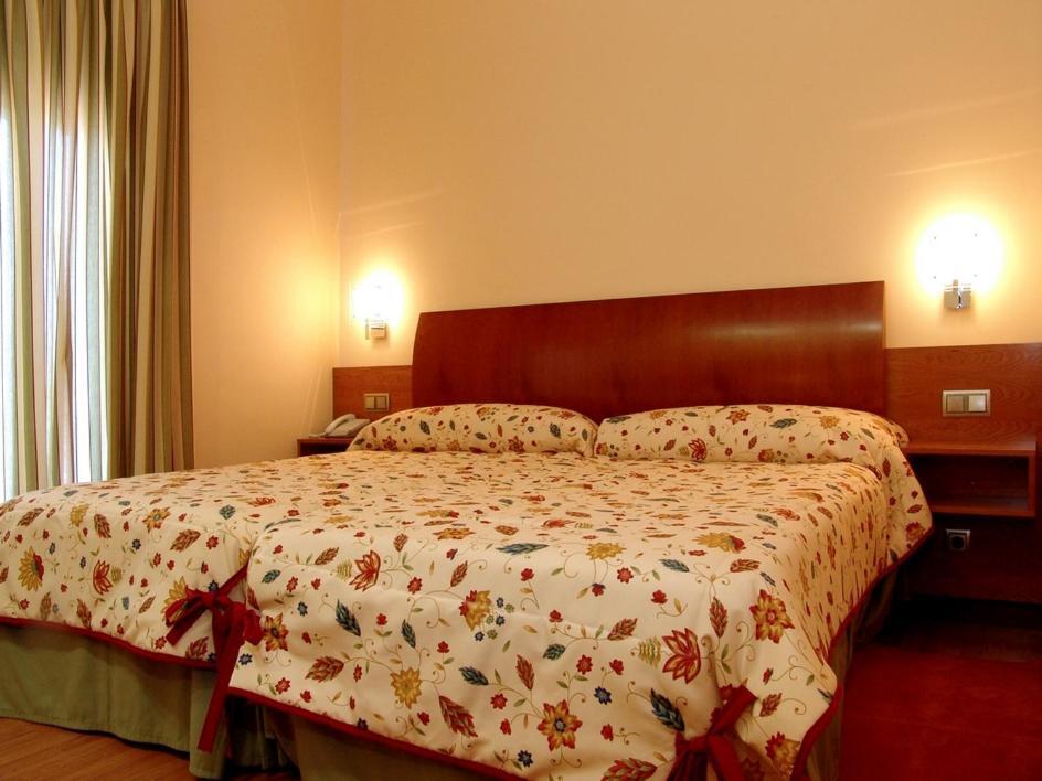 Complejo El Carrascal Hotel Munana Luaran gambar